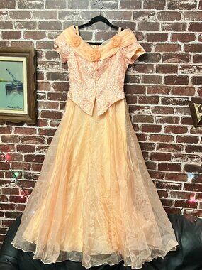 Vintage Gloria USA Lace & Tulle Gown
